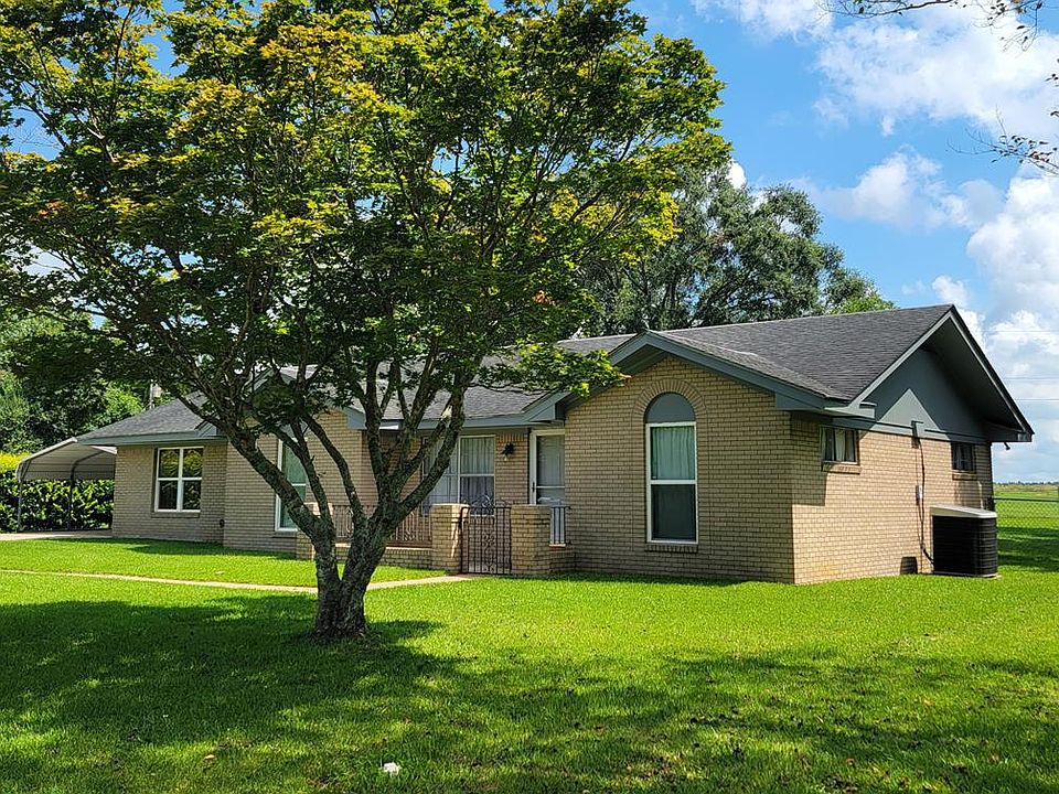 1st image of 207 Sweetgum St
