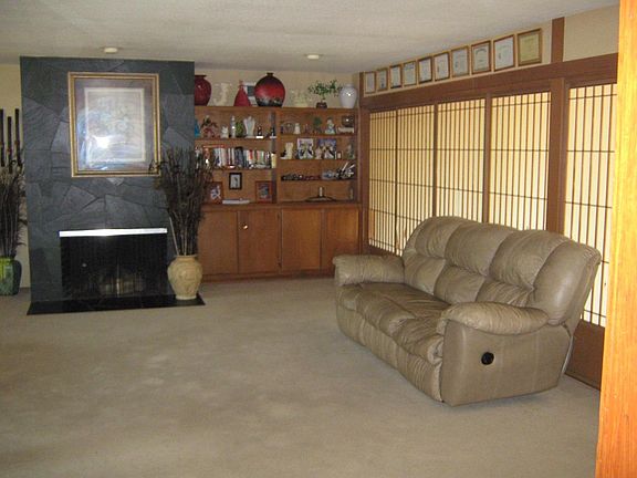 5th image of 795 Fisher Ave