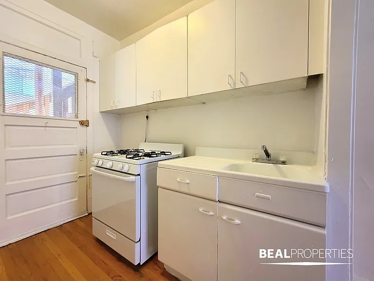 628.5 W Cornelia Ave #S2 — Photo 7
