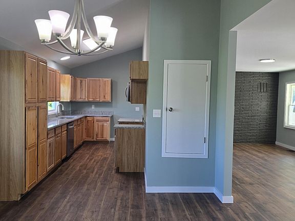 4th image of 705 Highview Dr