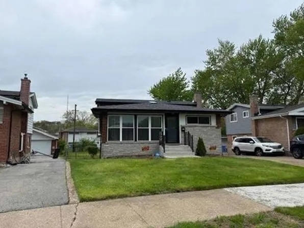 8558 S Woodlawn Ave, Chicago, IL 60619