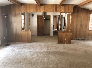 807 W Badger Ln, West Bend, WI 53095