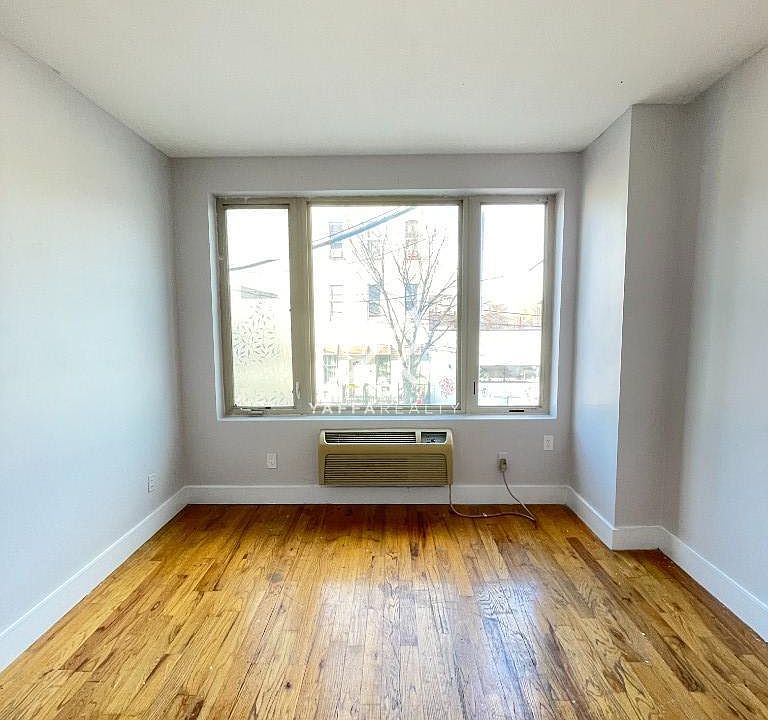 1st image of 148 Jefferson St APT 2L