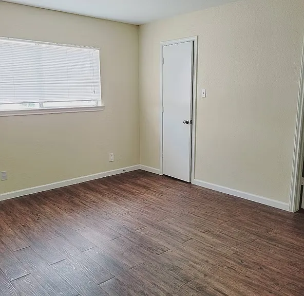 The Pointe Apartments — Photo 18