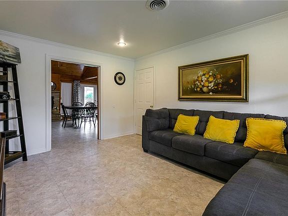 5th image of 2956 Eric Ln