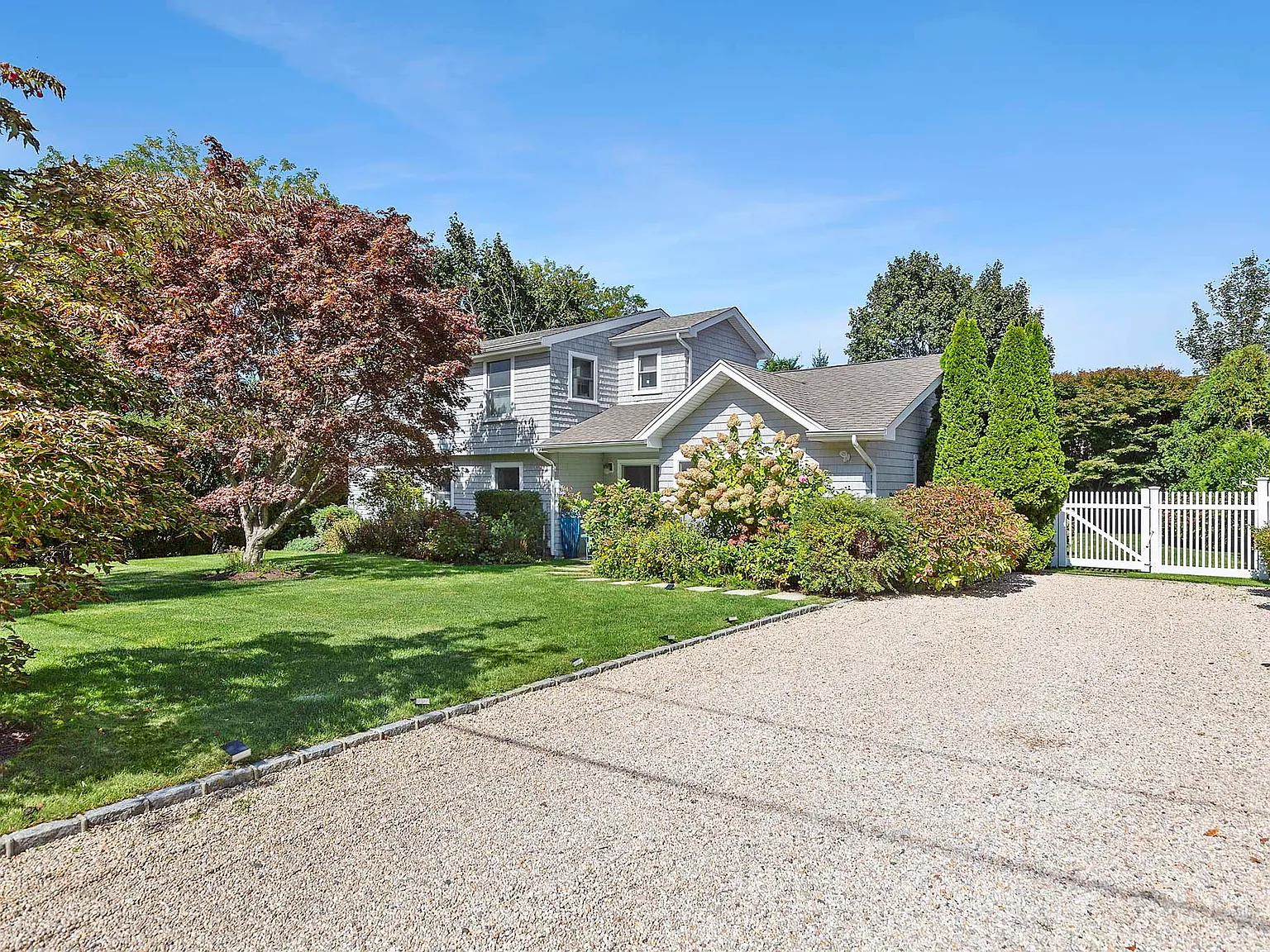 Stunning Southampton Village Retreat - New Renovation — Photo 1