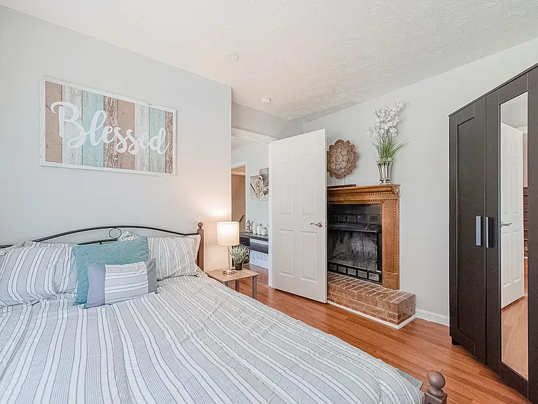 Montego Dr — Photo 2