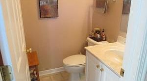 3rd image of 4223 Tarben Woods Dr