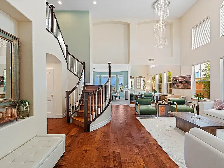16375 Alipaz Ct — Photo 5