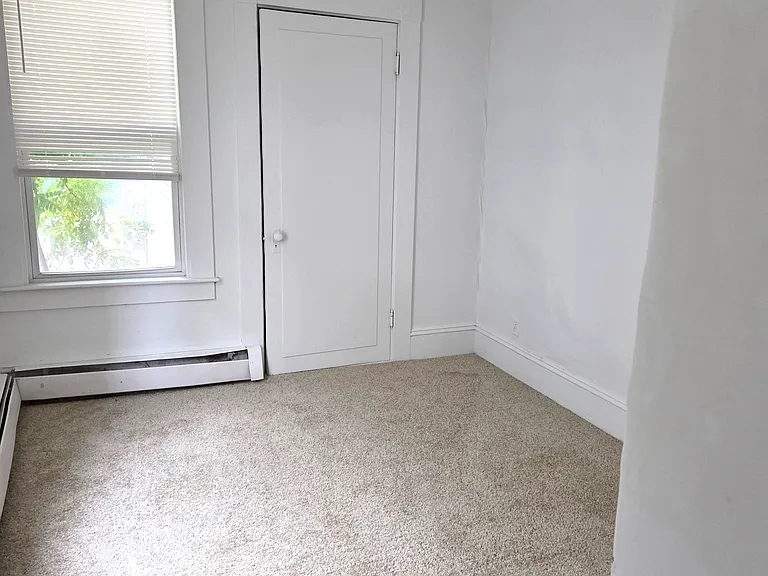 35 Belknap St — Photo 6