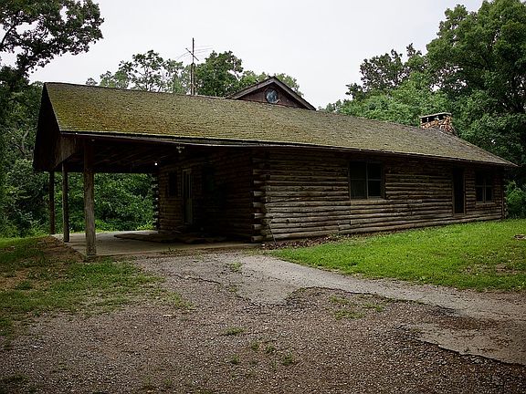 4th image of 4273 W Lake Rd