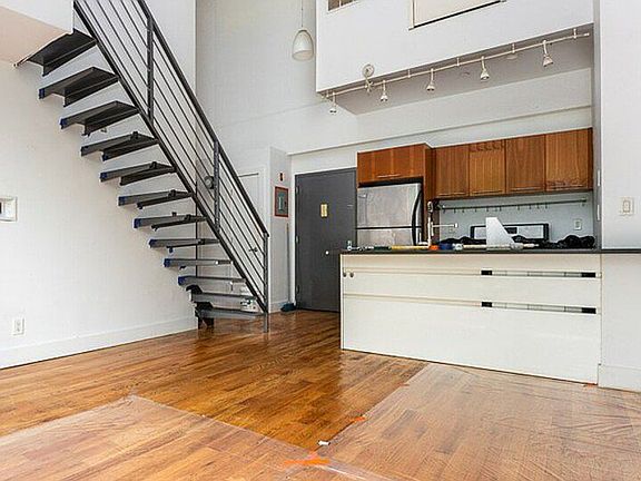 2nd image of 245 Frost St #2C