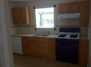 461 Old Warren Rd, Swansea, MA 02777