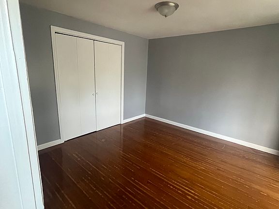 2nd image of 28 Prospect St