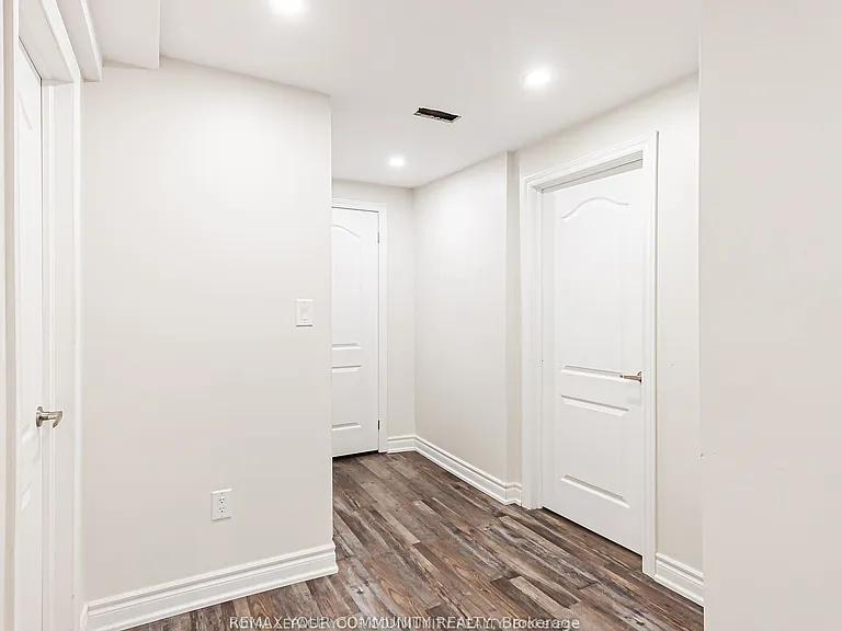 33 Durness Ave #BASEMENT — Photo 18