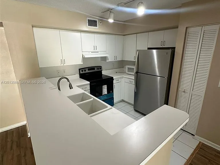 4828 N State Road 7 #8205 — Photo 4