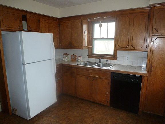 2nd image of 4157 James Ave N