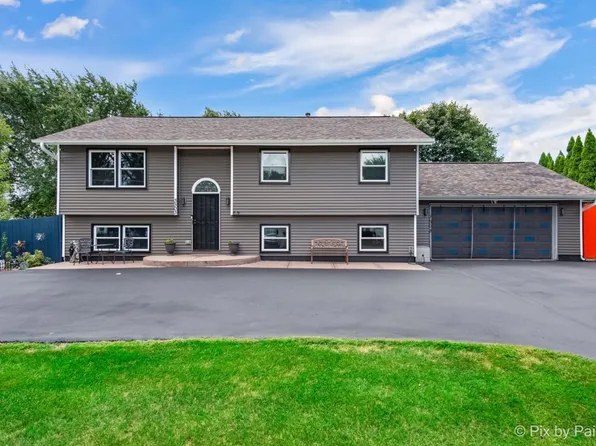 (undisclosed Address), McHenry, IL 60050