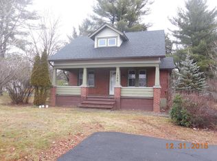 1540 N 5th St, Stroudsburg, PA 18360