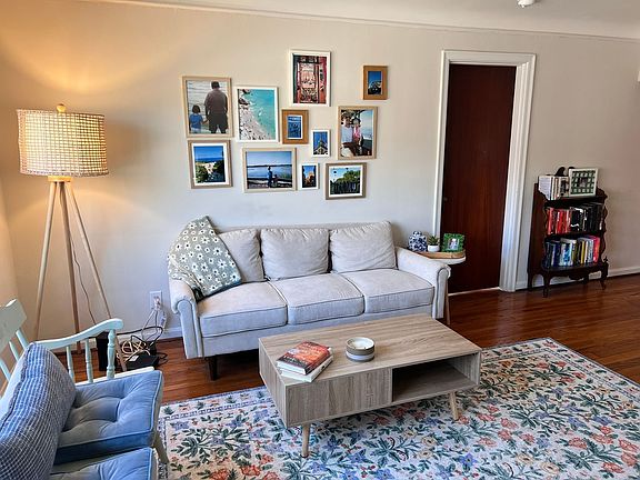4th image of 2860 Observatory Ave APT 9