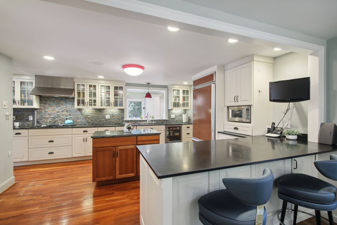 71 Waterside Ln, West Hartford, CT 06107 MLS 24012955 Zillow