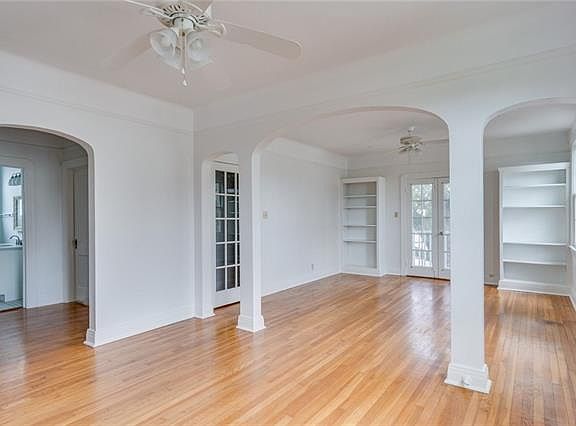 5th image of 951 Navarre Ave