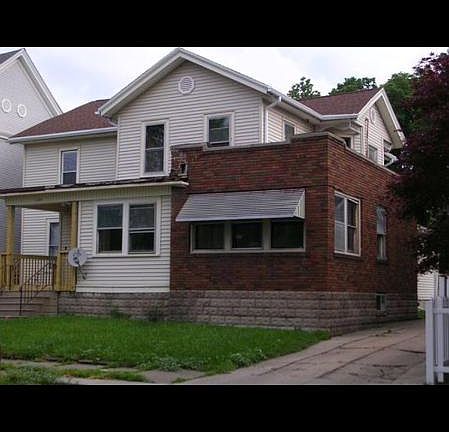 2nd image of 304 E Mulberry St APT 1