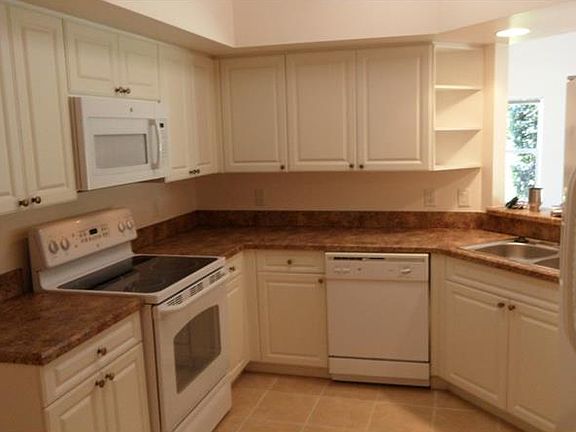 2nd image of 5274 Bowline Ct #101
