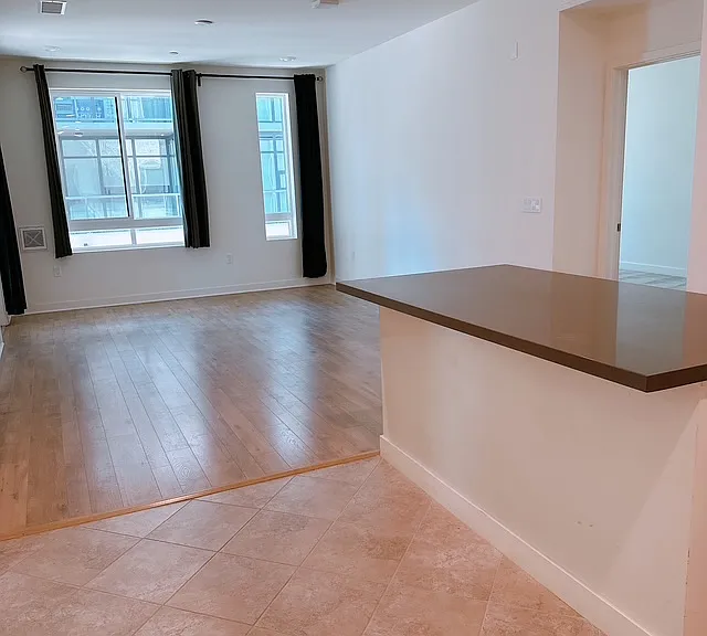 2326 Nolita — Photo 3