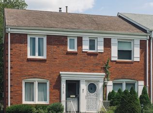 7631 S Euclid Ave, Chicago, IL 60649