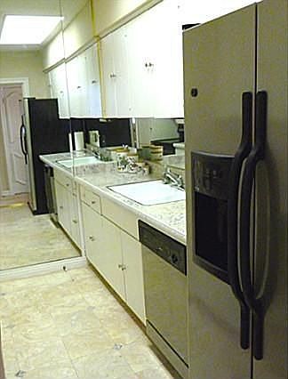 5th image of 6306 Diamond Head Cir APT 205