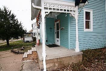 3rd image of 309 S 5th Ave W