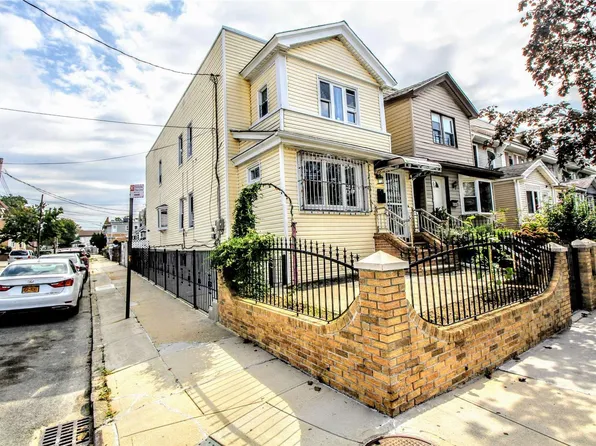 92-01 92nd St, Woodhaven, NY 11421