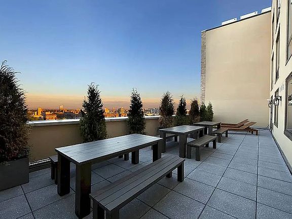 4th image of 2763 Morris Ave APT 304