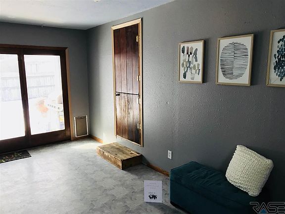 3rd image of 6205 W Essex Dr