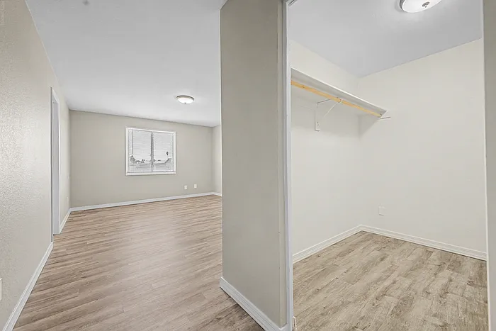 8129 W Hazelwood St — Photo 20