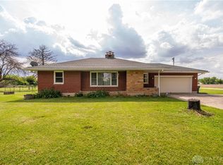 6014 Landis Rd, Brookville, OH 45309