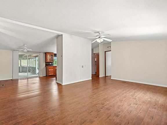 3rd image of 13707 Brigadier Dr