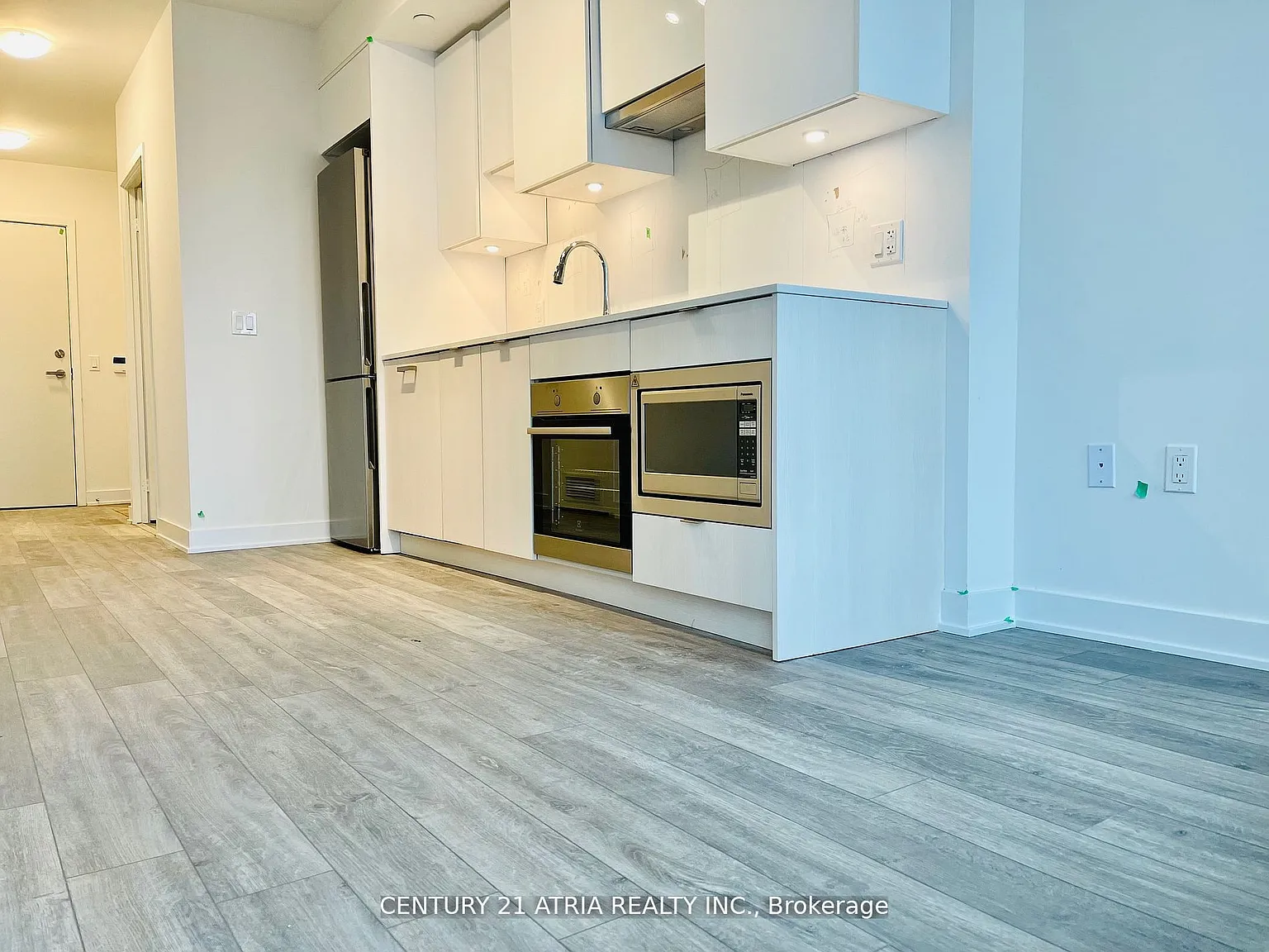 1 bed, $2,390 — Photo 4