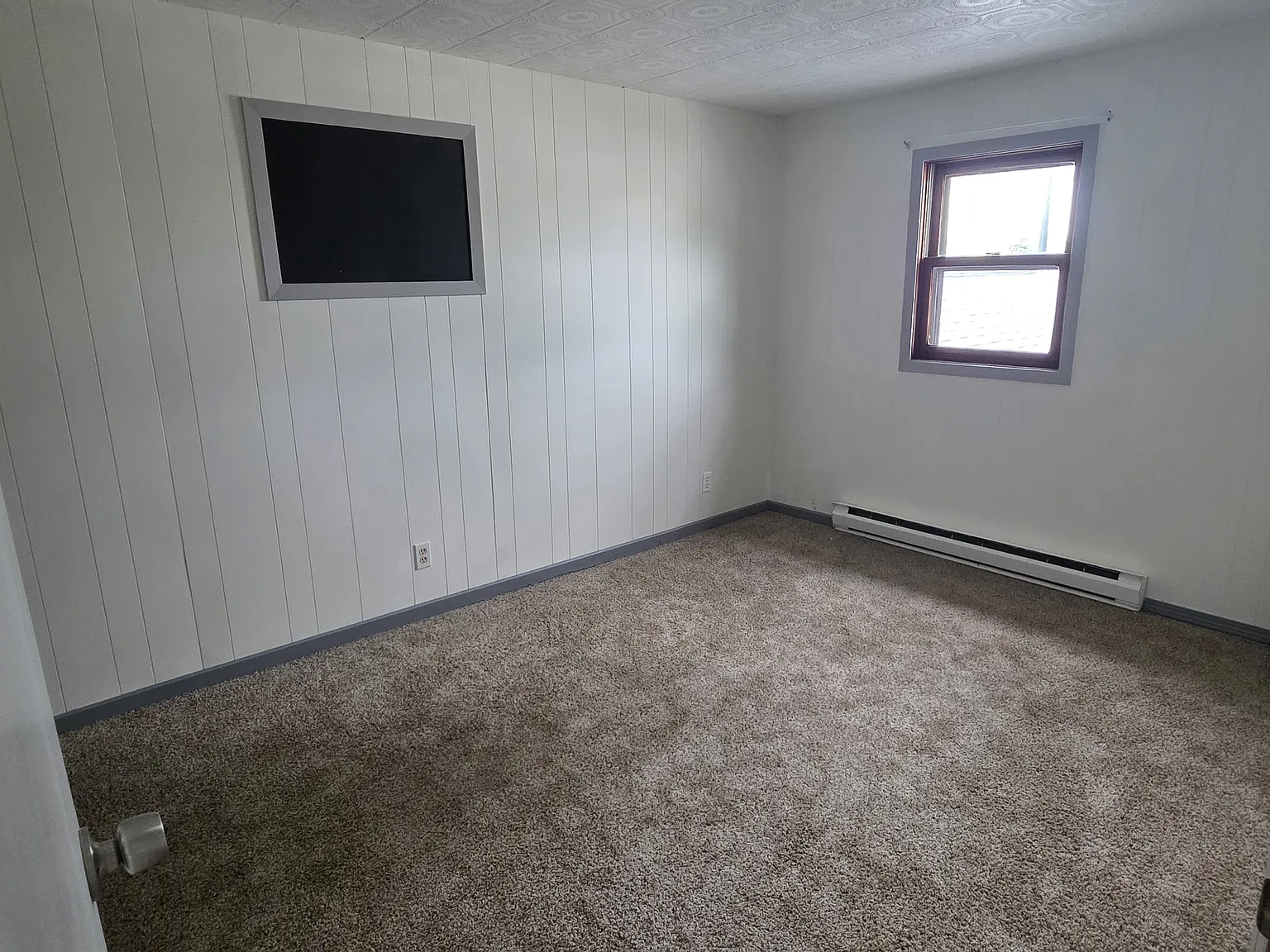 4 bed, 1350 sqft, $1,500 — Photo 3