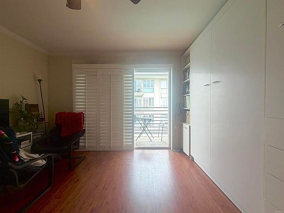 3rd image of 1021 Scott St APT 233