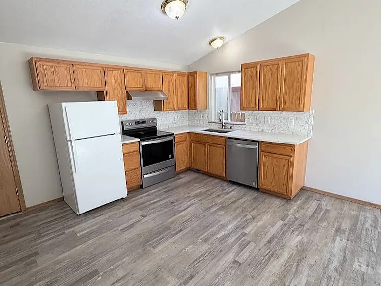 5188 Perry St NE — Photo 11