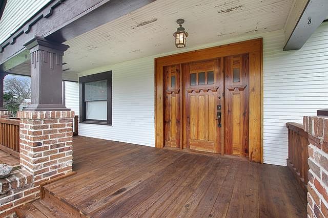 1st image of 5605 E McKinney St