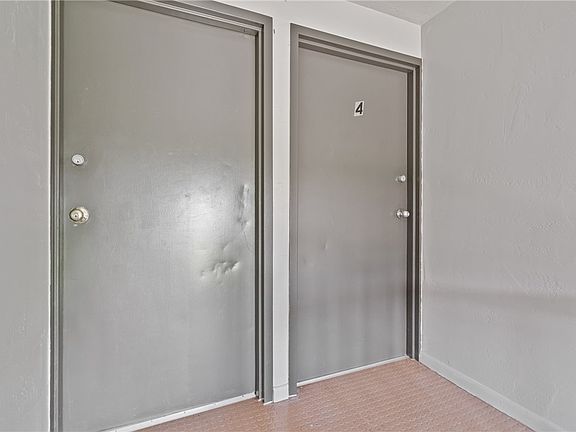 5th image of 3227 Hardie Way