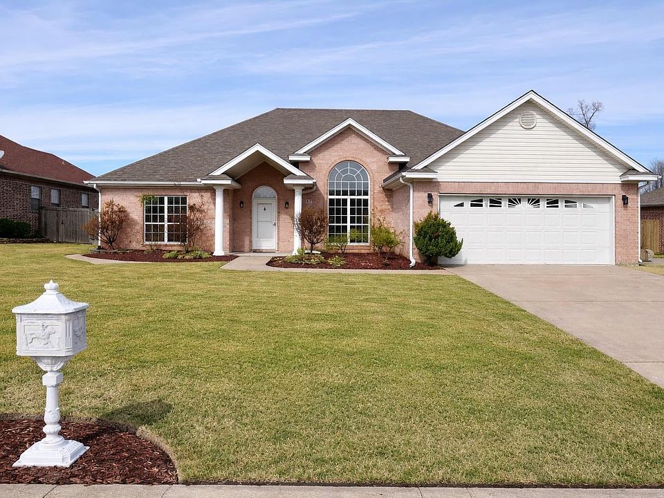 1st image of 137 Grizzly Bear Dr