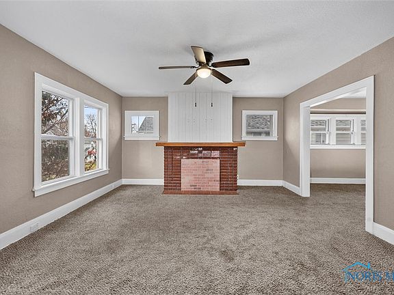 4th image of 4208 Lyman Ave