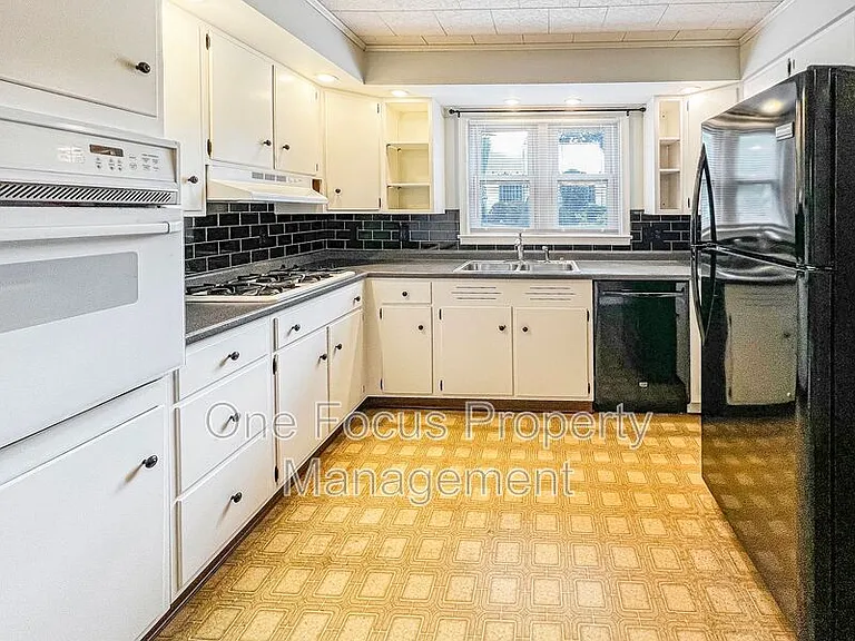 25 N Glenbrook Ave — Photo 3