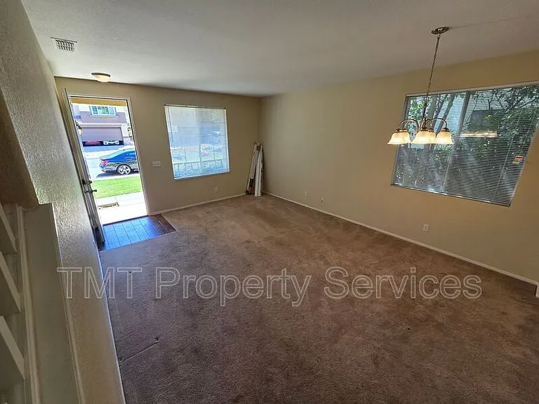 1717 Providence Way — Photo 22