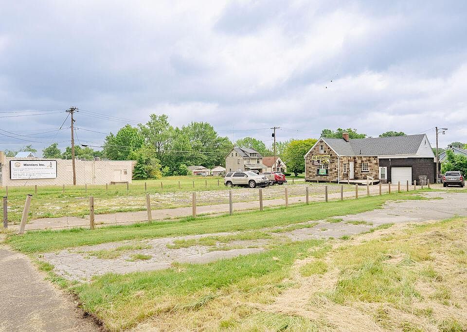 3509 Market St, Youngstown, OH 44507 Zillow