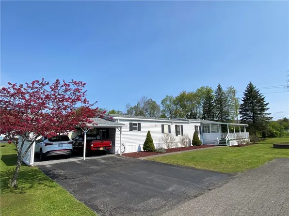 3 Spruce Ln, Oneonta, NY 13820